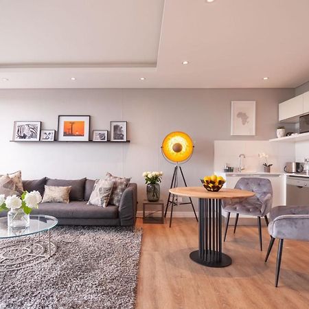 Greenpoint Designer Apartment Near Stadium & Waterfront เคปทาวน์ ภายนอก รูปภาพ