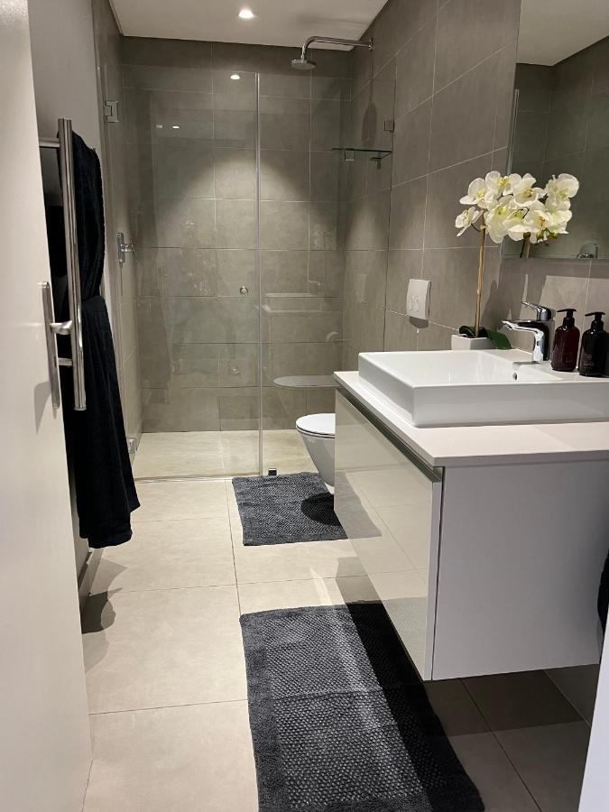 Greenpoint Designer Apartment Near Stadium & Waterfront เคปทาวน์ ภายนอก รูปภาพ