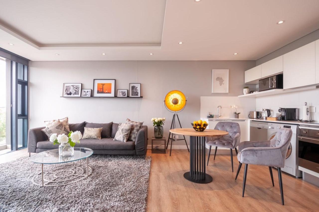 Greenpoint Designer Apartment Near Stadium & Waterfront เคปทาวน์ ภายนอก รูปภาพ