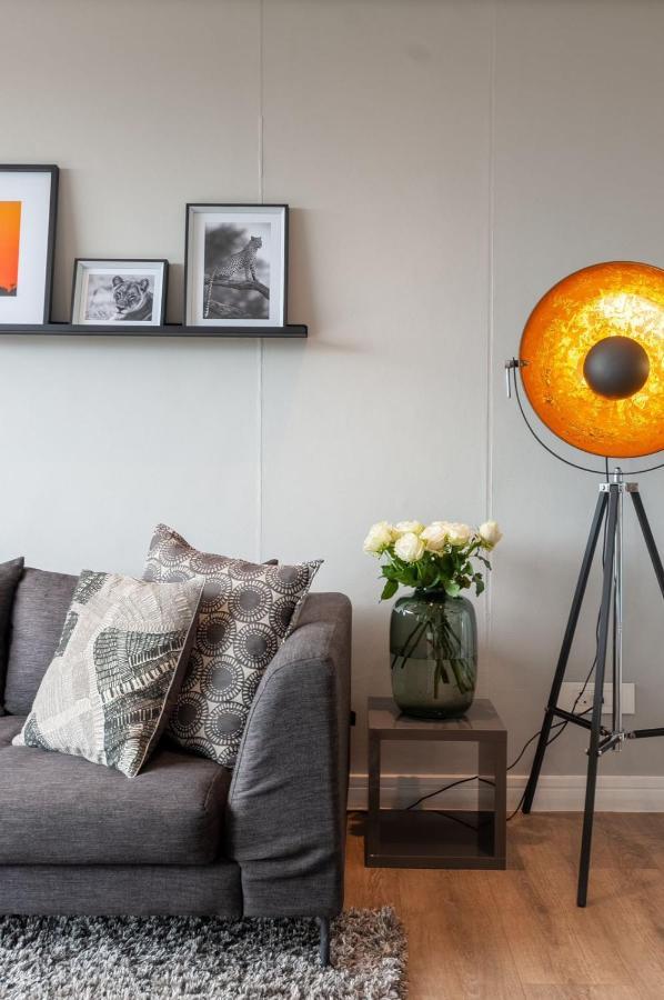 Greenpoint Designer Apartment Near Stadium & Waterfront เคปทาวน์ ภายนอก รูปภาพ